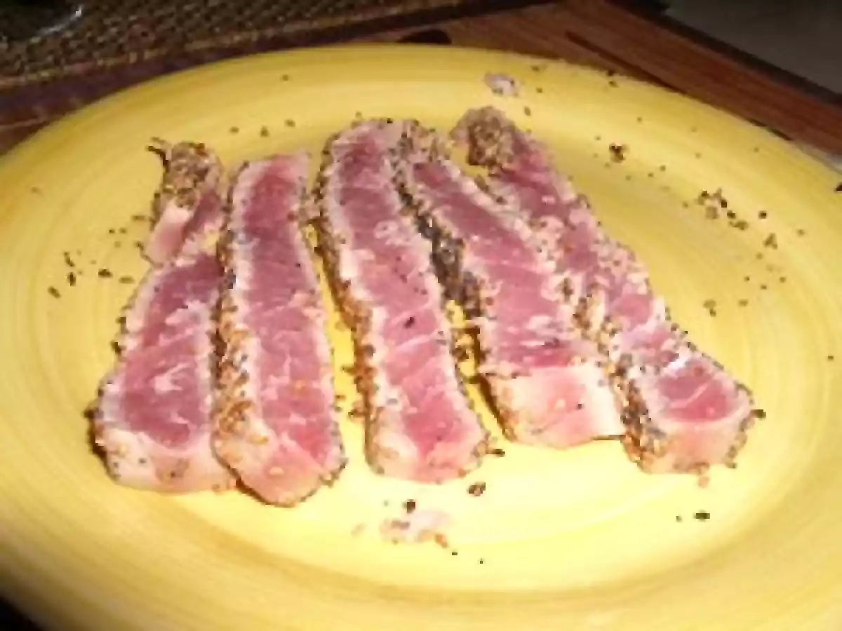 Thon rouge mi-cuit aux sésames et graines de pavot - photo 2