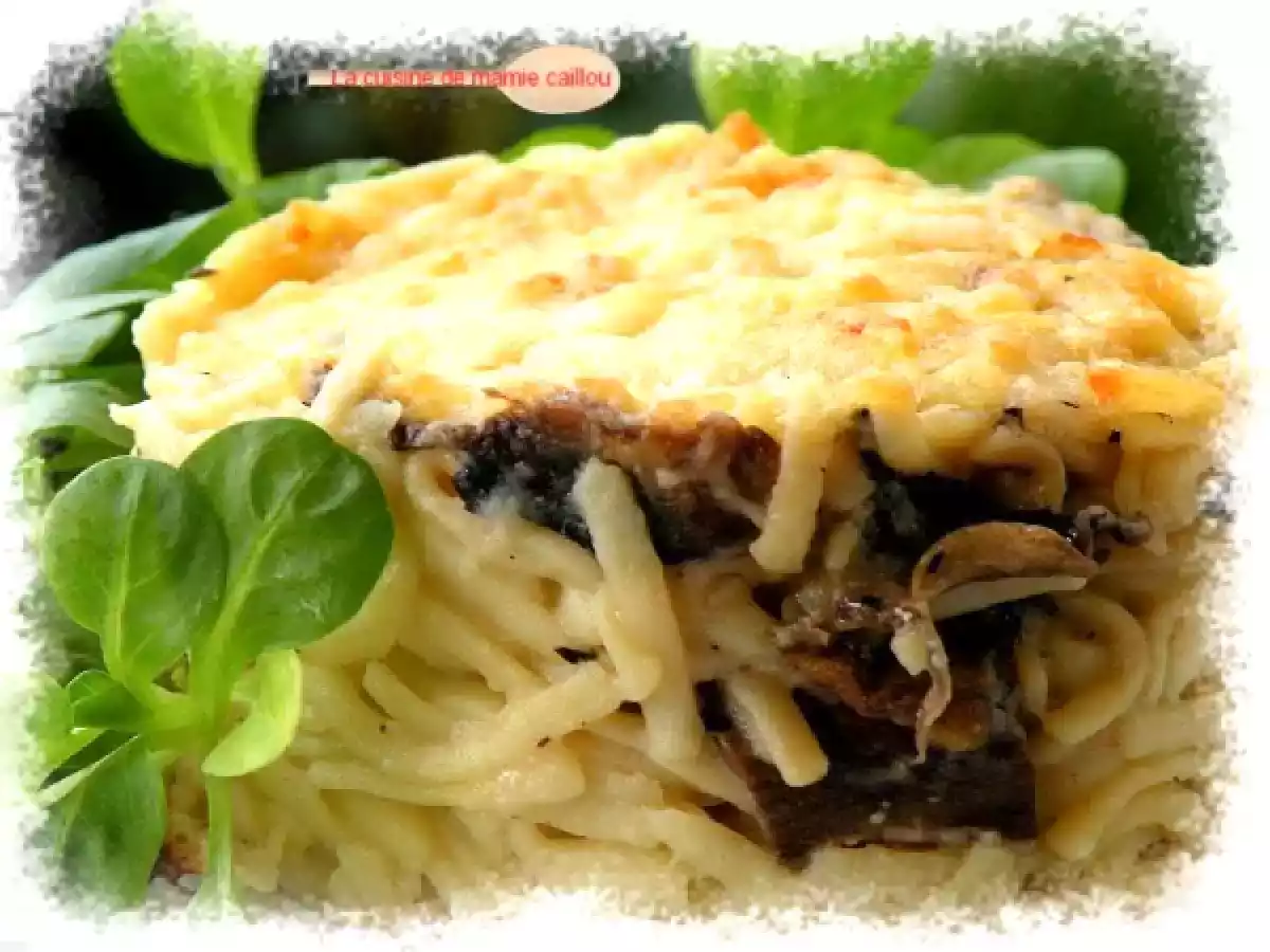 Timbale de Nouilles aux Champignons de Paris.
