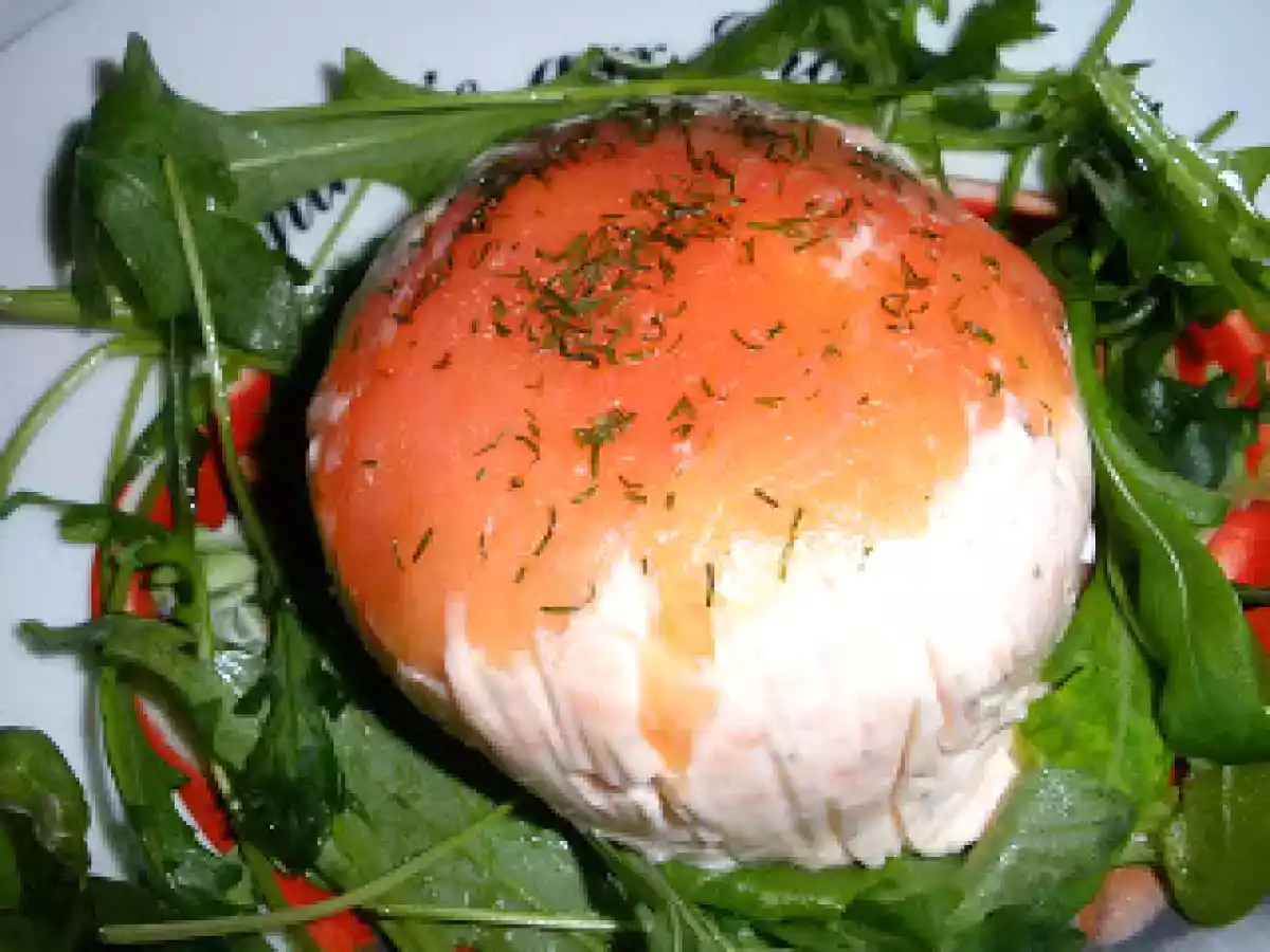 Timbale de saumon et de crevette à l'aneth