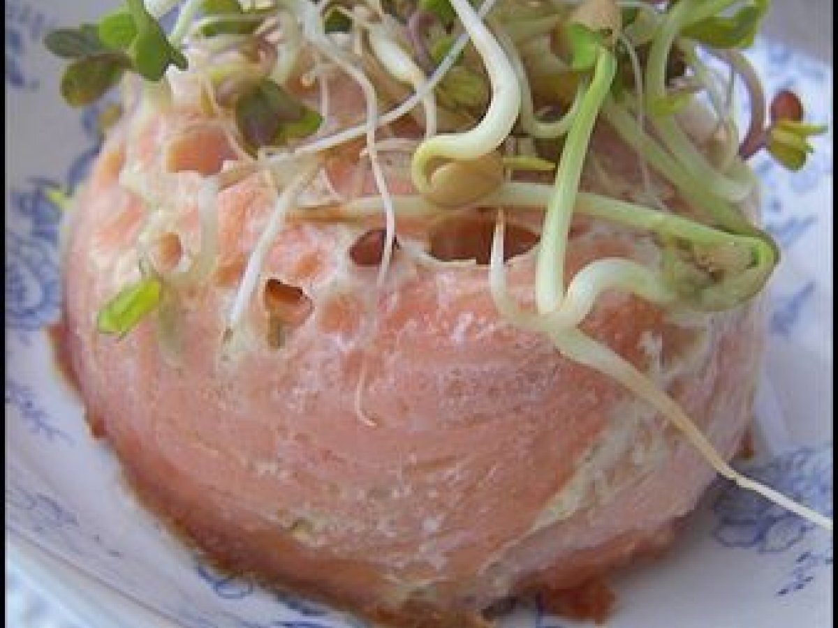 Timbales de saumon fumé à la mousse de courgettes Recette Ptitchef