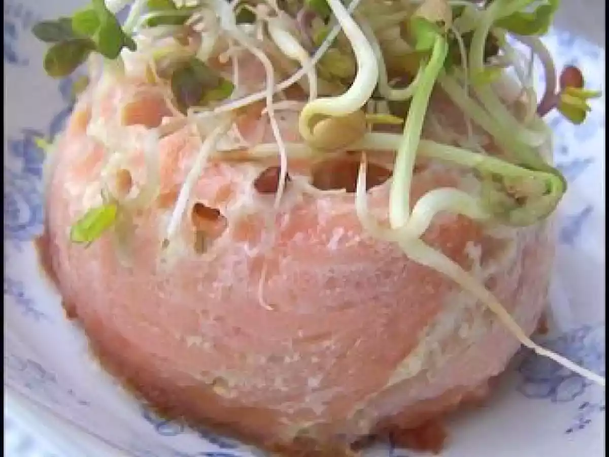 Timbales de saumon fumé à la mousse de courgettes - photo 2