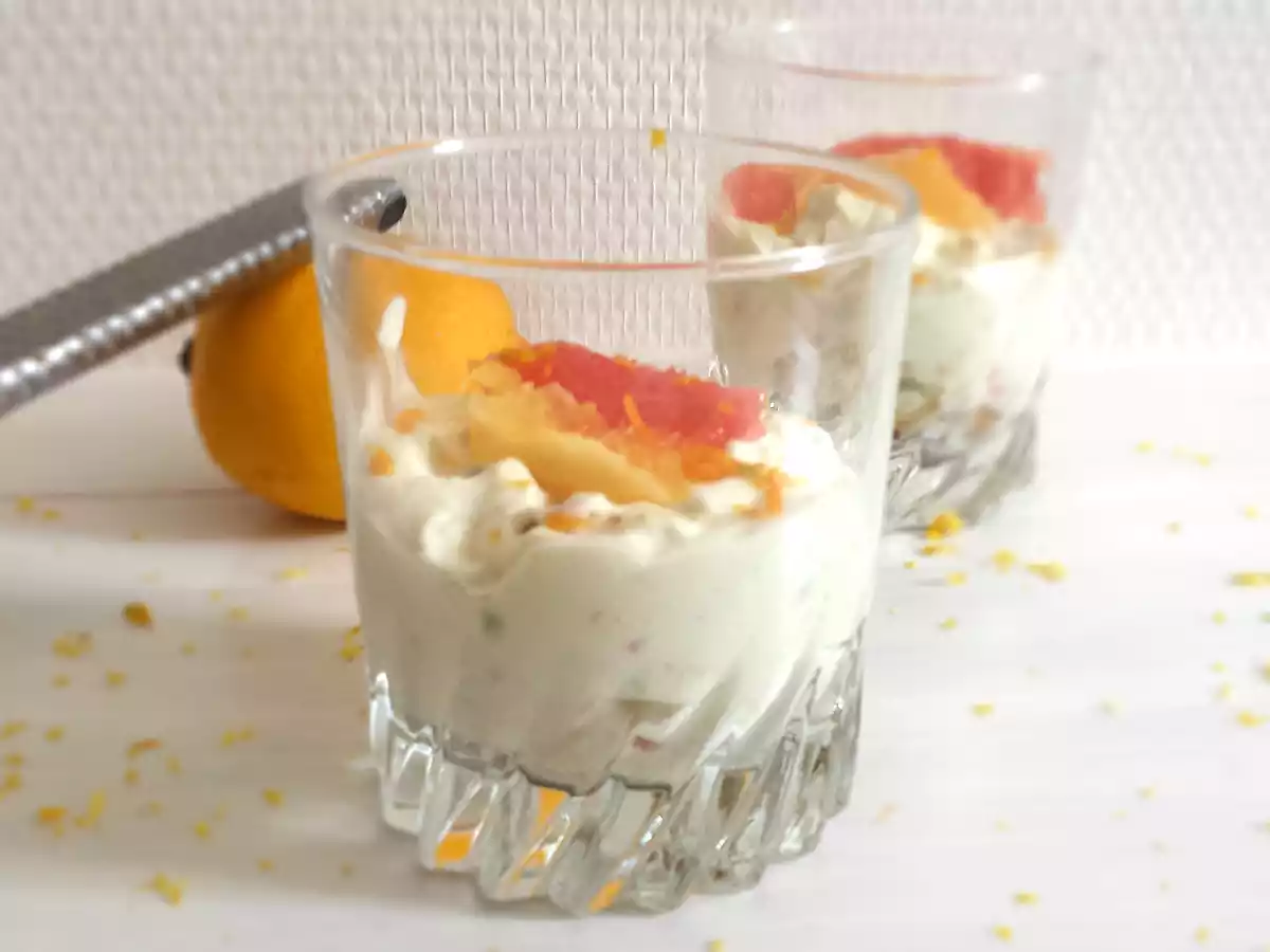 Tiramisu à la mousse d'avocats et agrumes