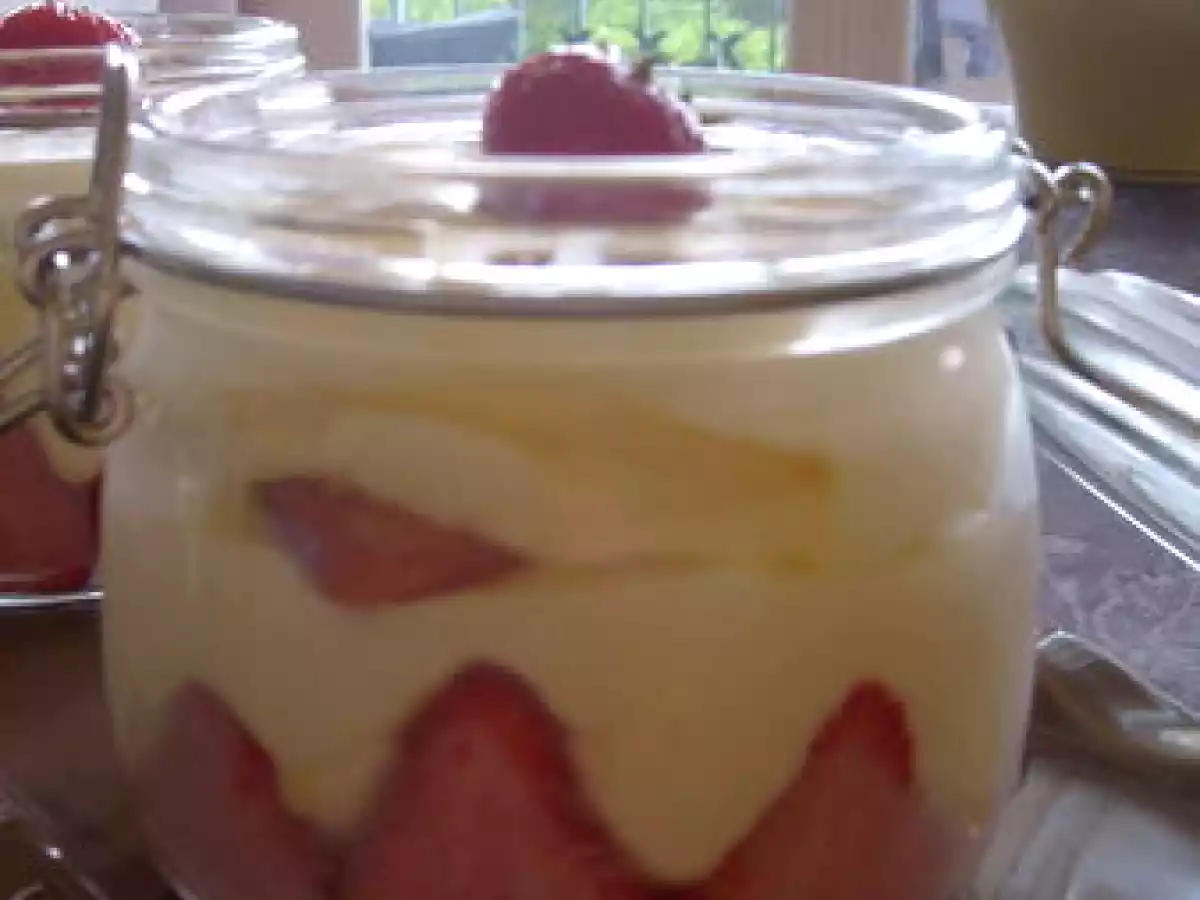 Tiramisu aux fraises et au limoncello