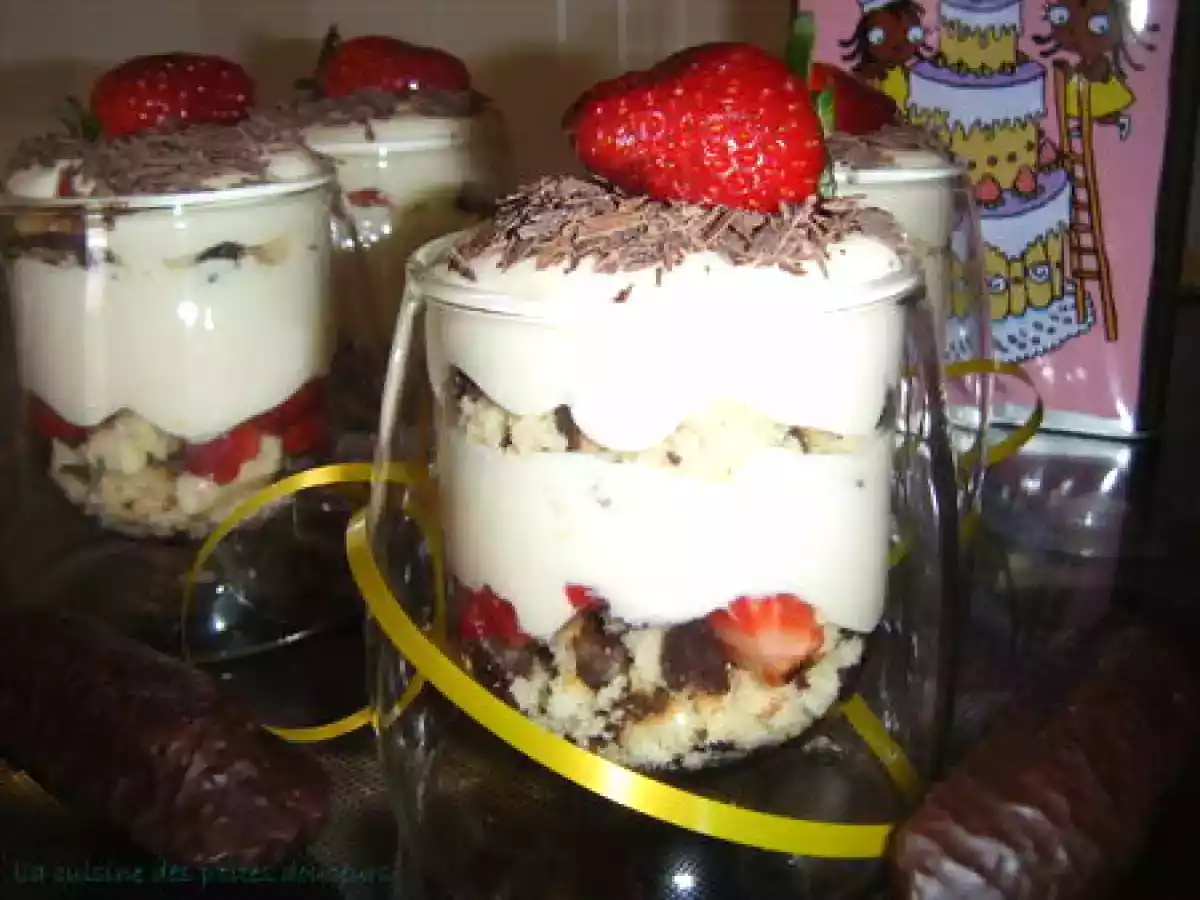 Tiramisu aux fraises et madeleines au chocolat - photo 2