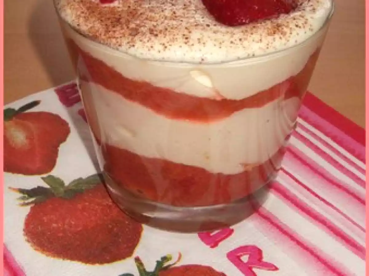 Tiramisu fraise-rhubarbe