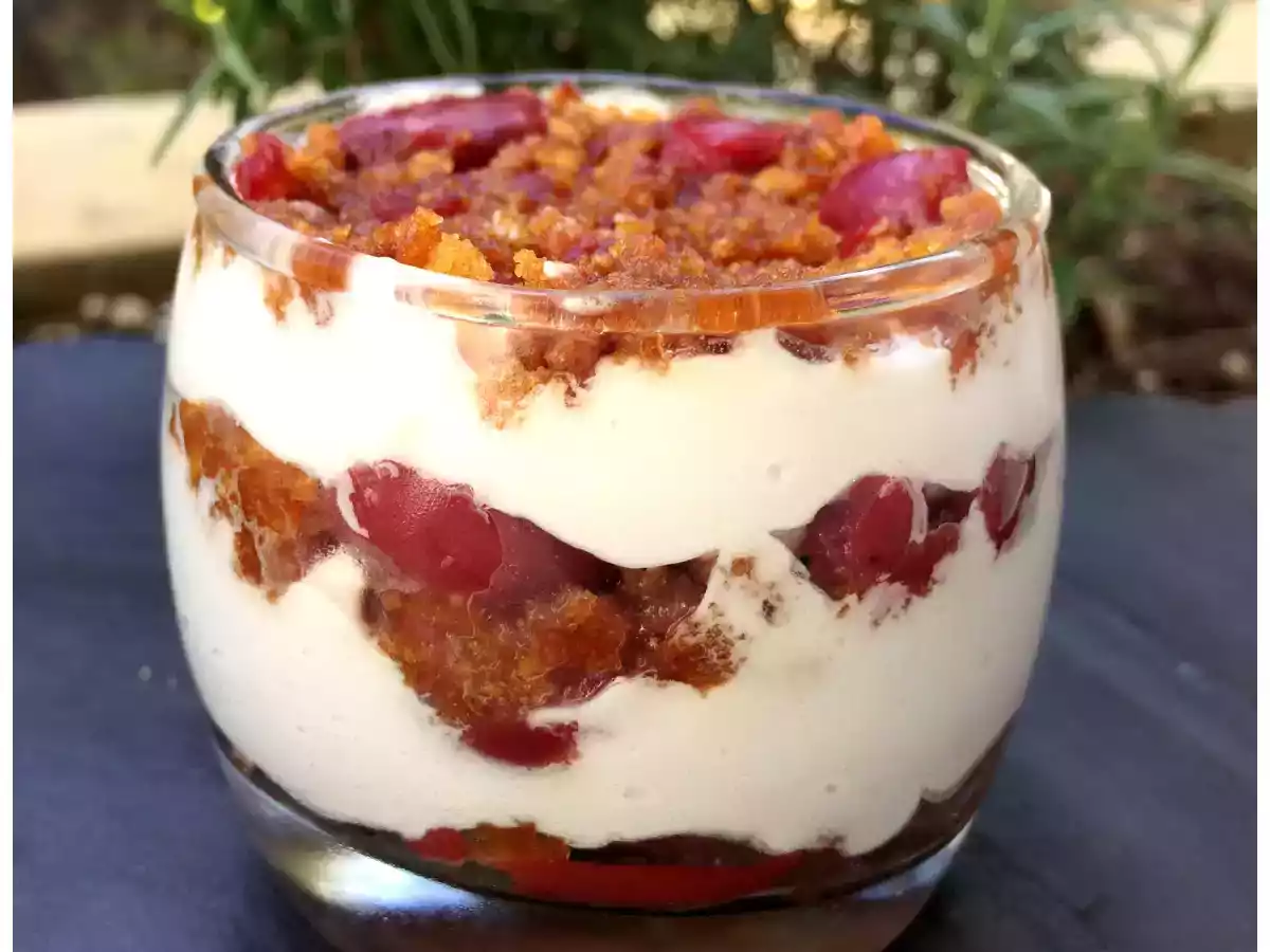 Tiramisu pain d'épices cerises