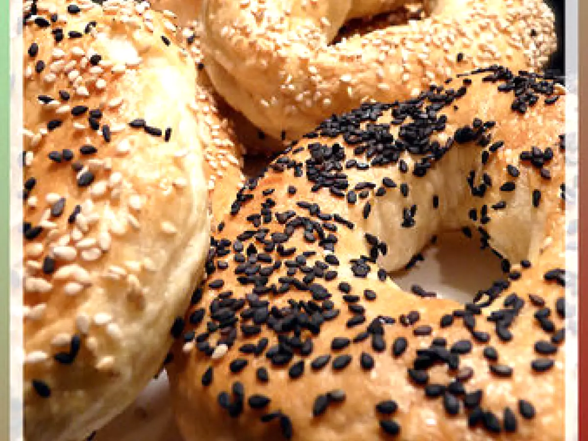 Tits bagels maison au chèvre frais, poivron grillé et jambon cru! - photo 2