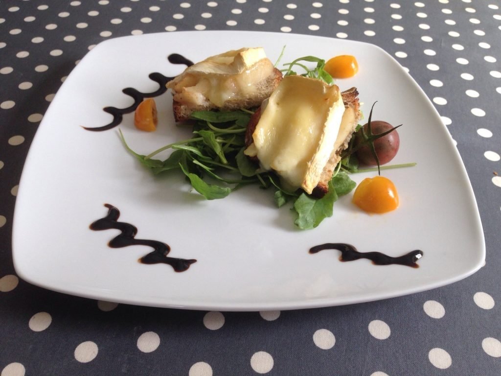 Toasts de brie aux poires Recette Ptitchef