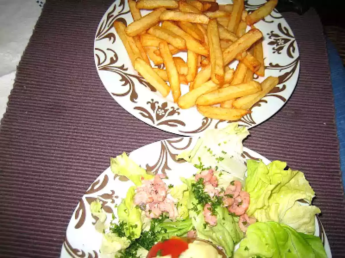 Tomate crevettes- frites typiquement Belge!!!