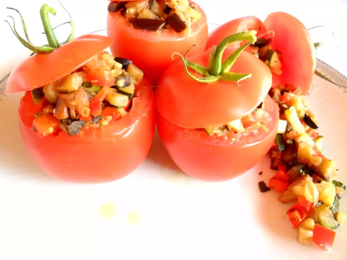 Tomate farcie aux petits légumes. - photo 2