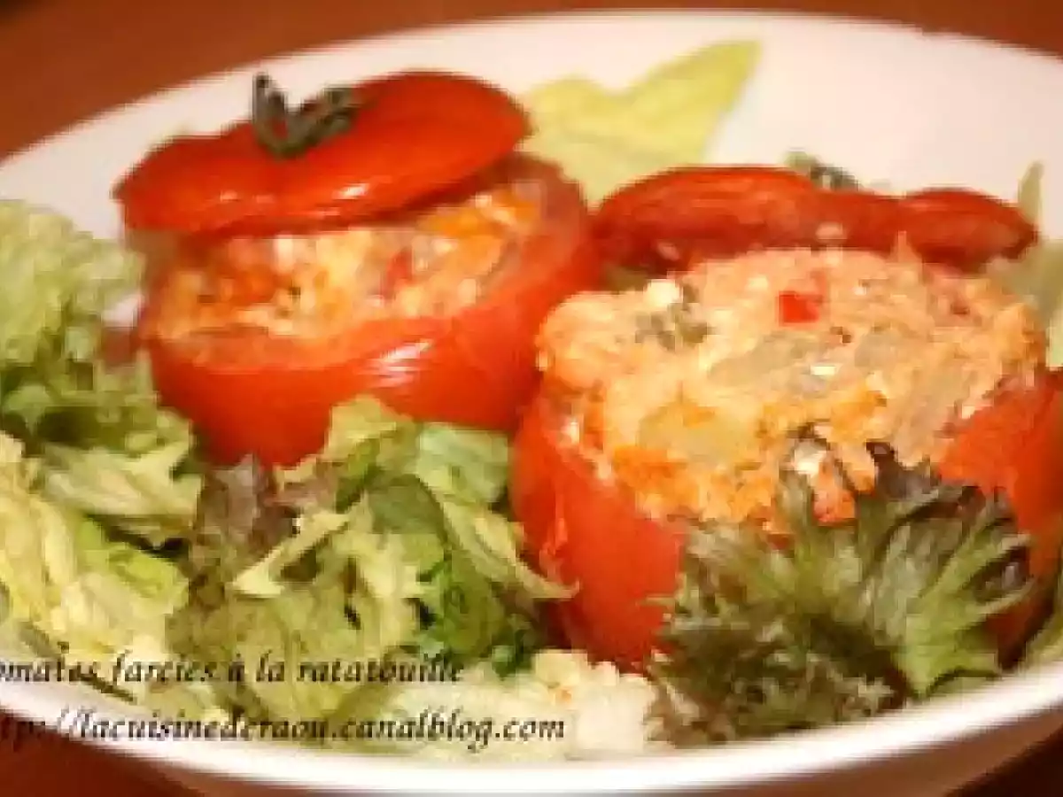 Tomates farcies à la ratatouille