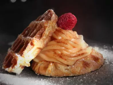 Top Chef Recette 1 : Gaufre au Carambar et sa crème pâtissière vanille-fraise