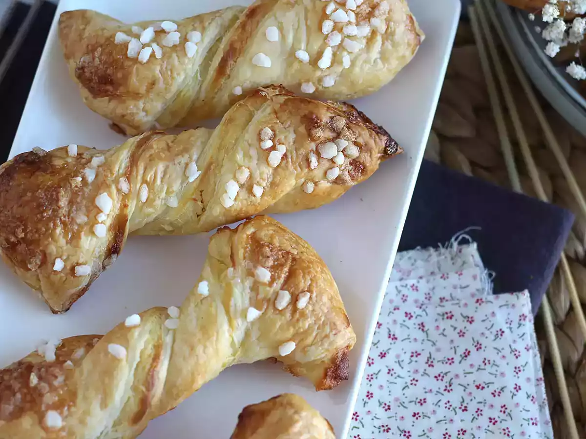 Torsades feuilletées à la crème pâtissière vanille - photo 2