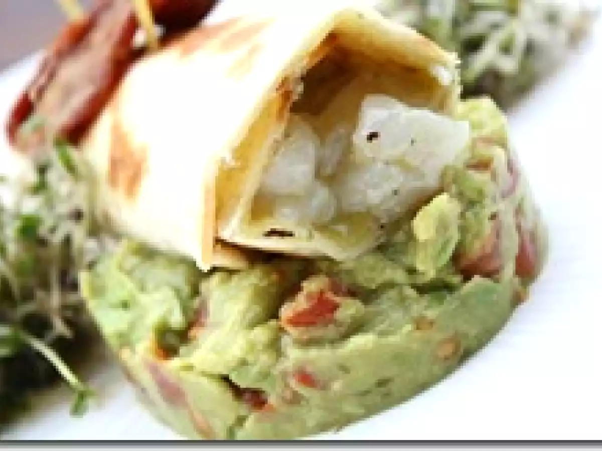 Tortilla au Tartare de Saint-jacques, Pesto et Guacamole Tomaté