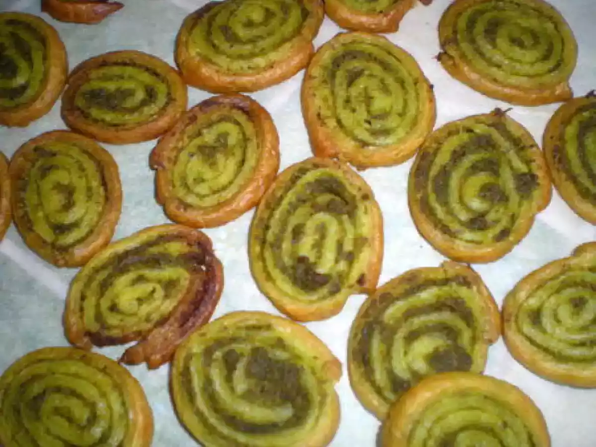 Tourbillons feuilletés au pesto