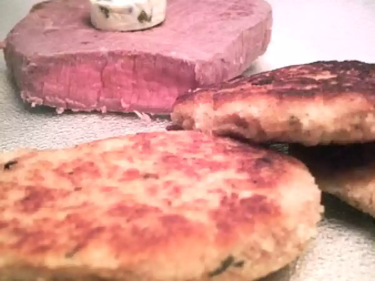 Tournedos beurre Maître d'hôtel, croquettes de pommes de terre persillées - photo 3