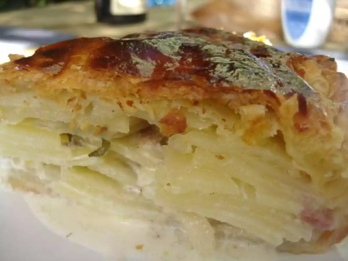 Tourte aux pommes de terre et aux lardons - photo 2