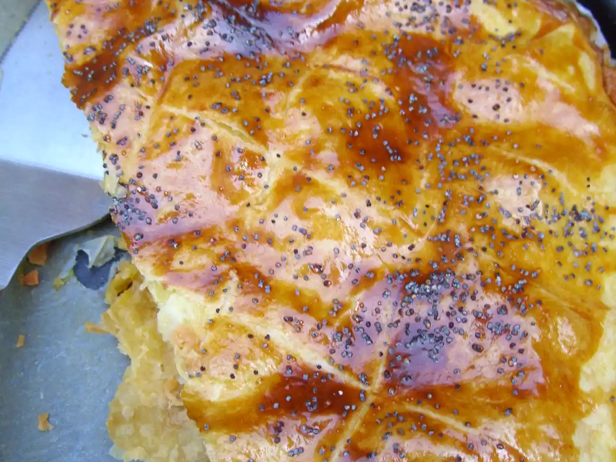 Tourte feuilletée au saumon et à la cancoillotte
