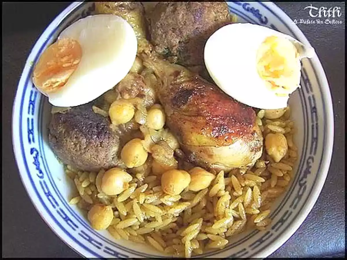 Trida ou Mkarfta, pâtes algériennes à la viande et pois chiches - photo 3