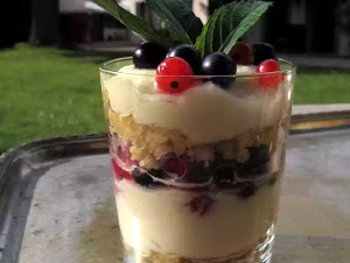 Trifle aux groseills et cassis