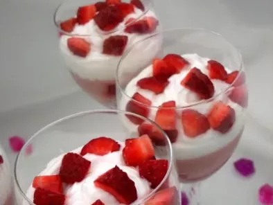 Trifle de fraises à la rose et au Chocolat Blanc - photo 2