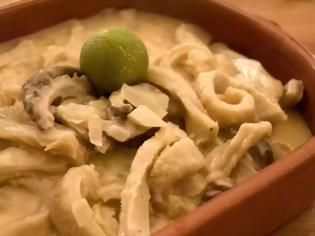 Tripes sauce blanquette, parfum de sudachi.