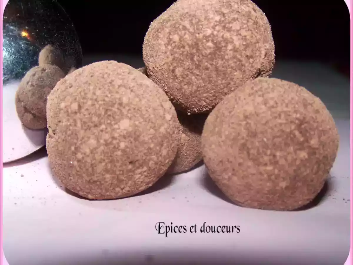 TRUFFES AU CHOCOLAT AUX ECLATS DE NOISETTES