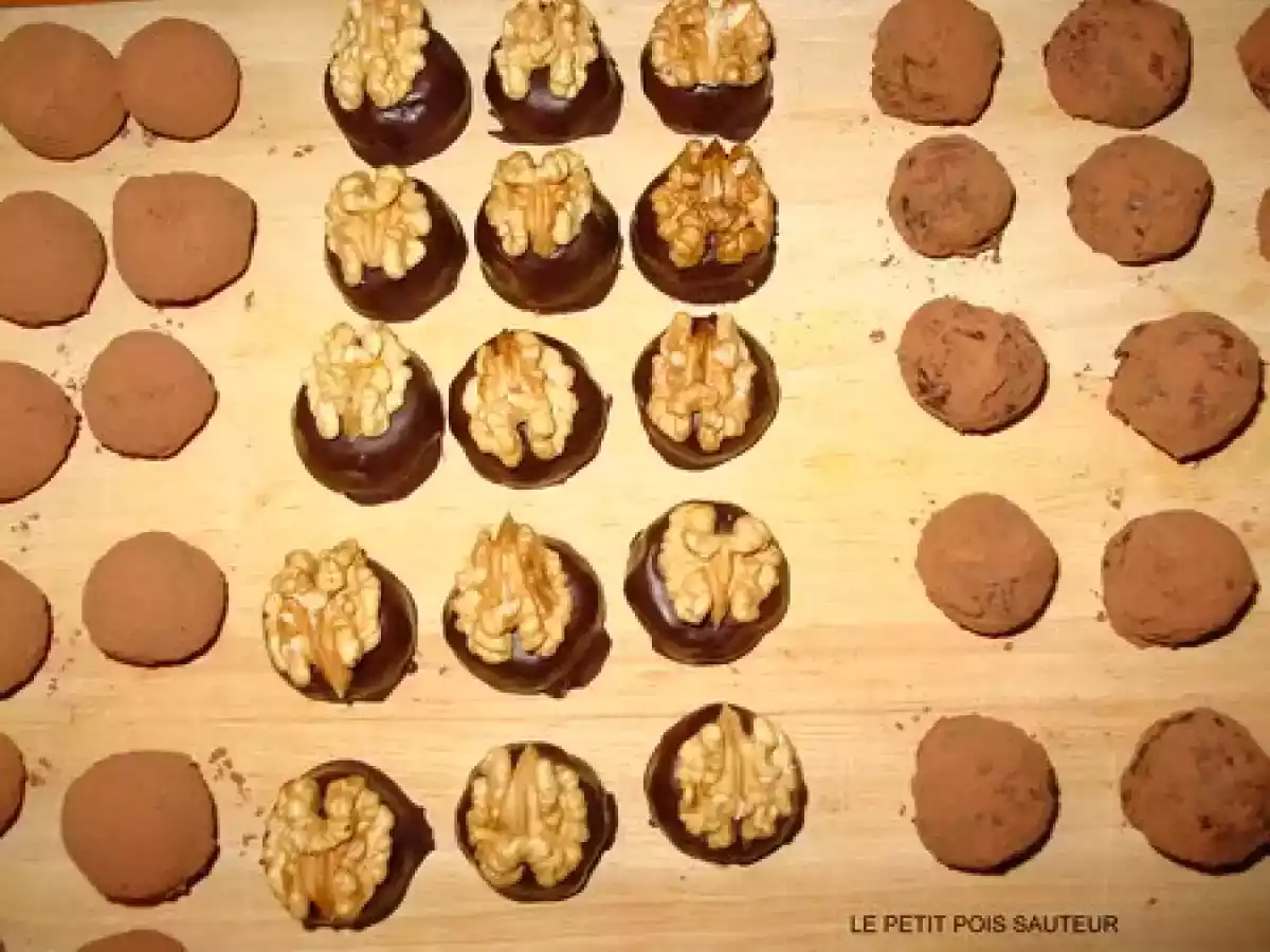 Truffes, bonbons et autres bouchées au chocolat