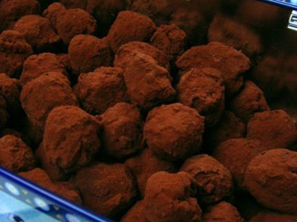 Truffes rhum-raisin pour être originales.