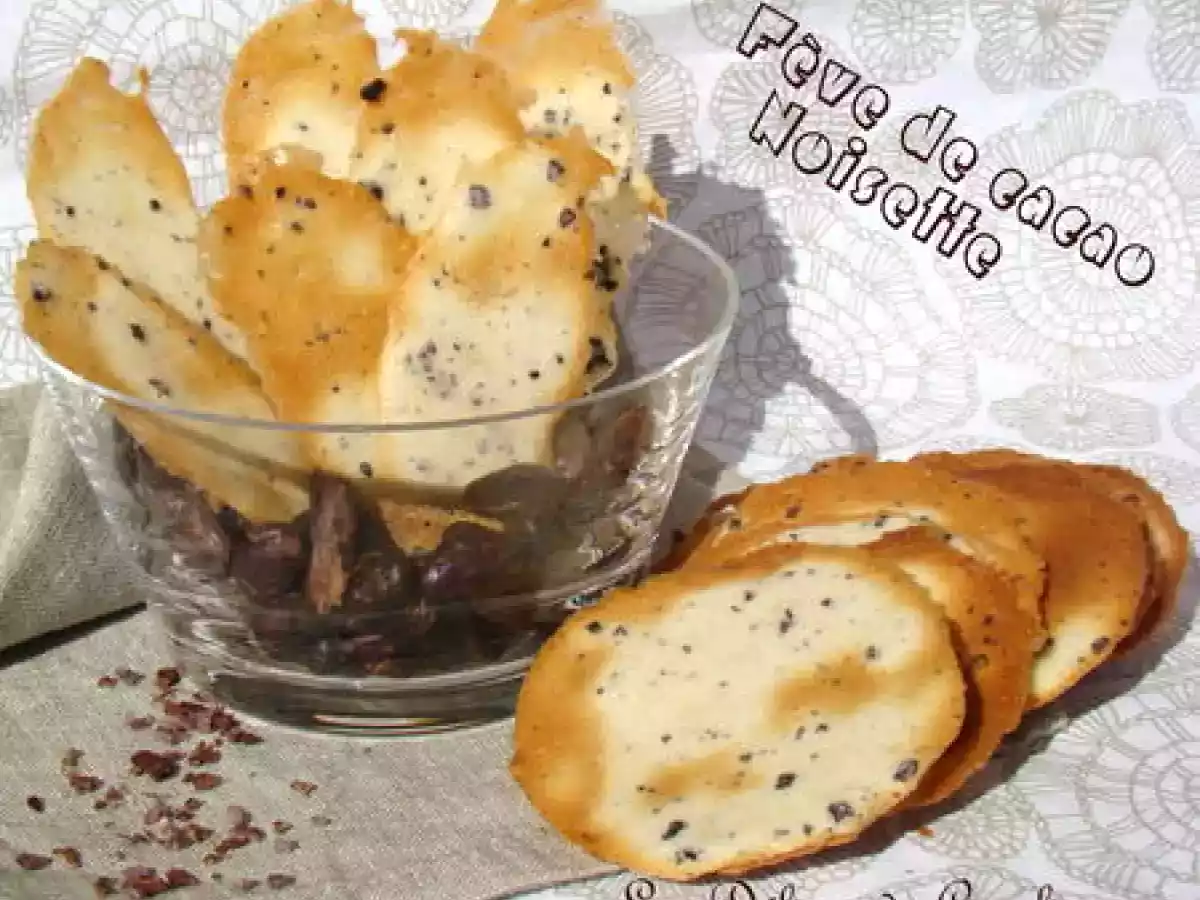 Tuiles croustillantes à la noisette et fève de cacao