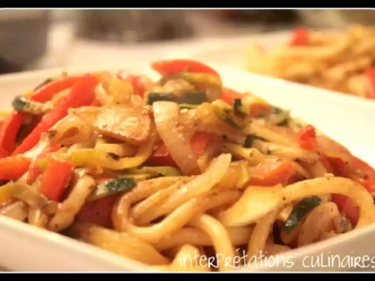 Udon sautés aux légumes
