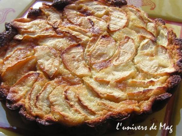 Un gâteau aux pommes pour le goûter