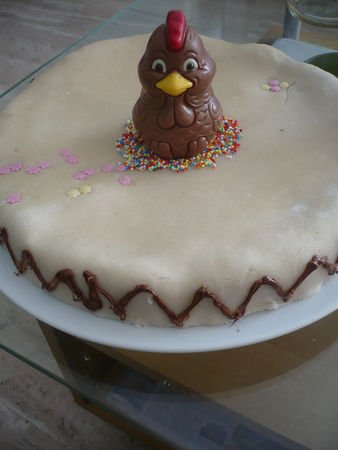 Un Gateau D Anniversaire Et De Paques Recette Ptitchef