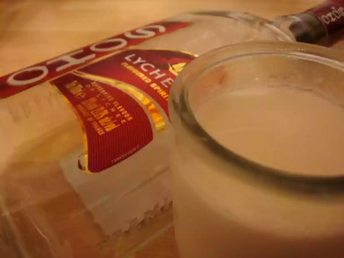 Un goût d'apéro dans mon dessert ... ou le yaourt à la liqueur de litchis (Soho)