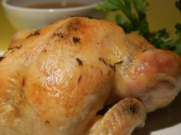 Un Vrai Bon Poulet Roti Et Sa Sauce Au Vin Blanc Recette Ptitchef