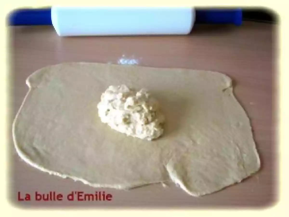 Une brioche torsadée à la crème amandine et aux pépites de chocolat - photo 2