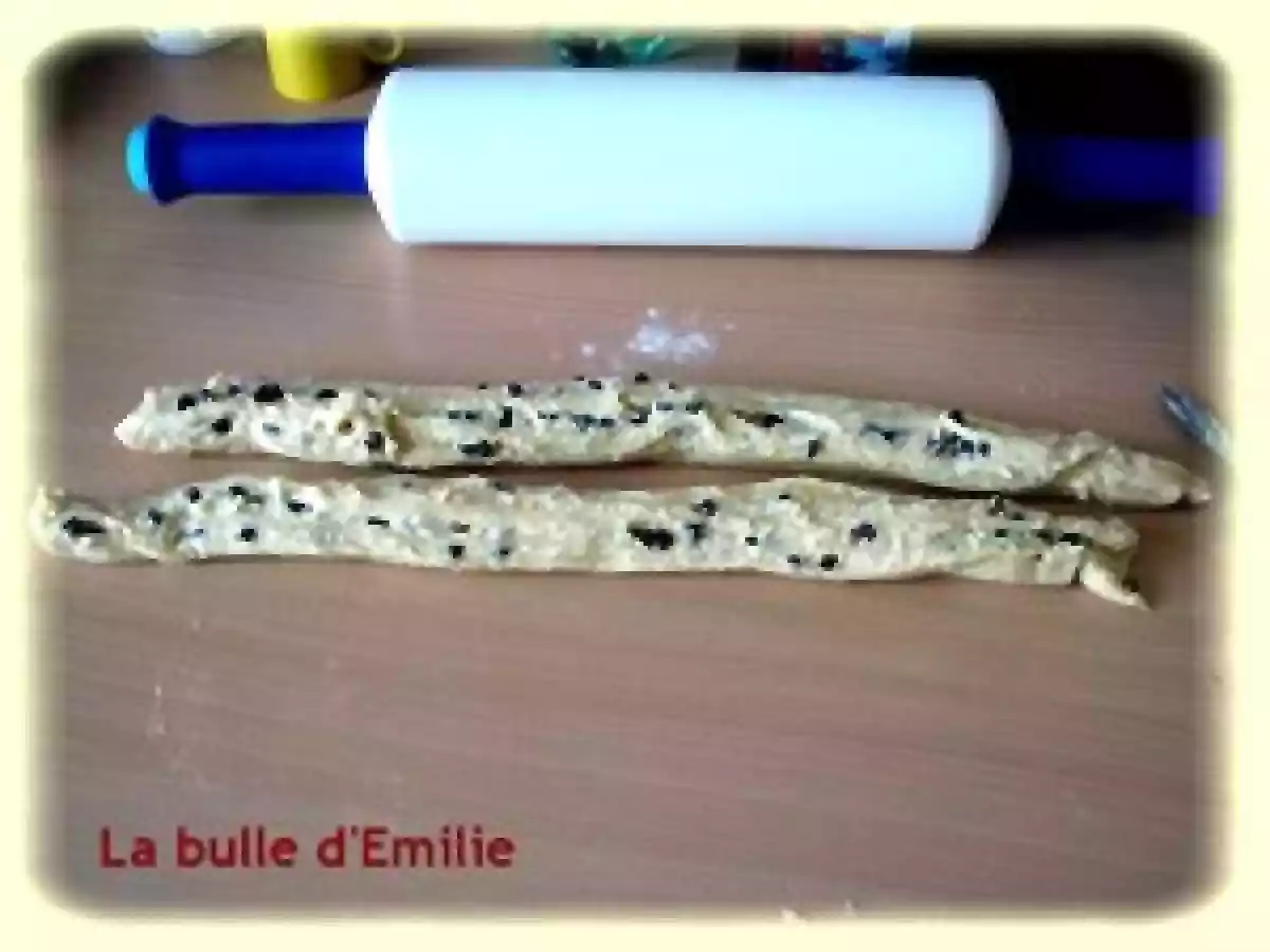 Une brioche torsadée à la crème amandine et aux pépites de chocolat - photo 4