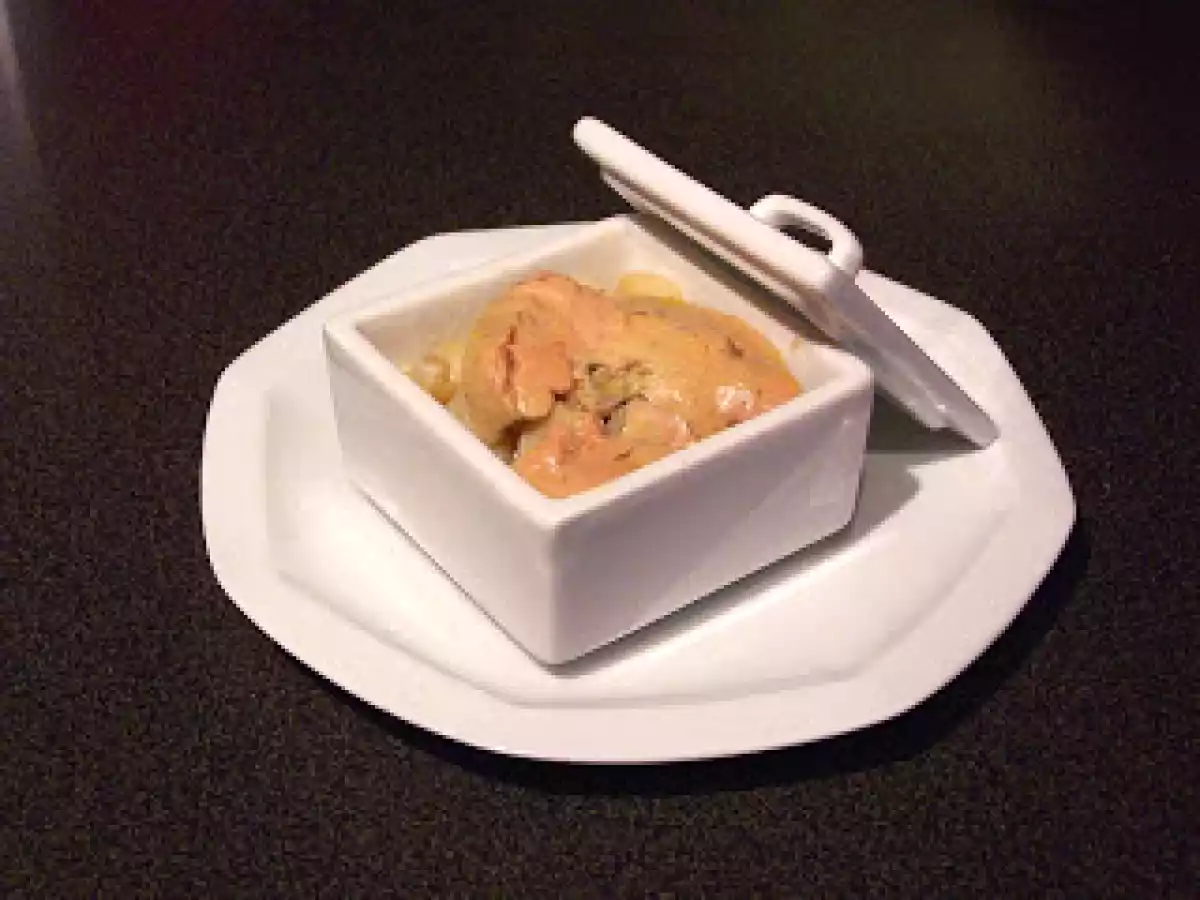 Une cassolette de Saint Jacques au foie gras, endives et orange...