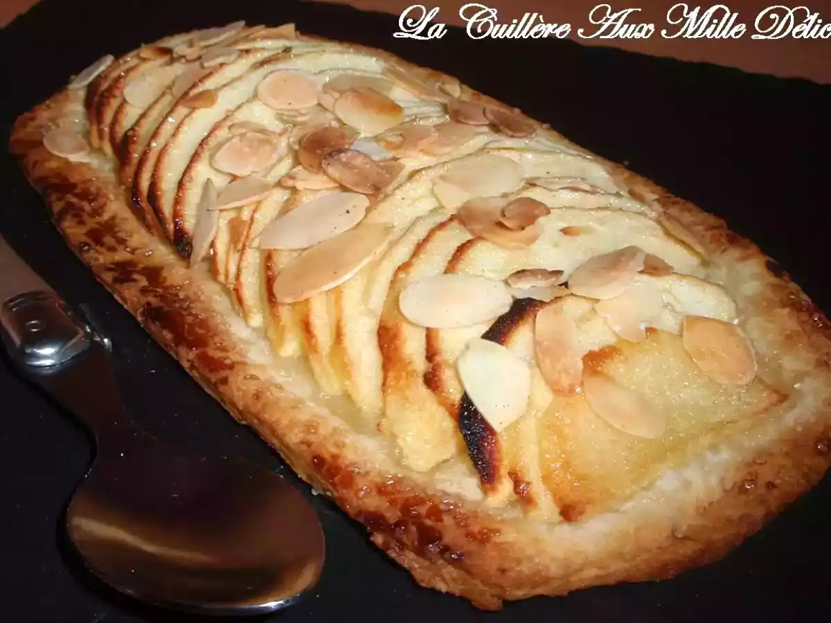 Une délicieuse tartelette feuilletée garnie de pommes et d'amandes effilées... - photo 3