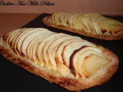 Une délicieuse tartelette feuilletée garnie de pommes et d'amandes effilées..., photo 4