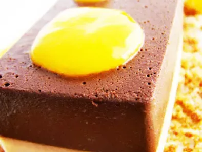 Une gelée de chocolat noir-pannacotta cardamome, et coulis de mangue.. - photo 4