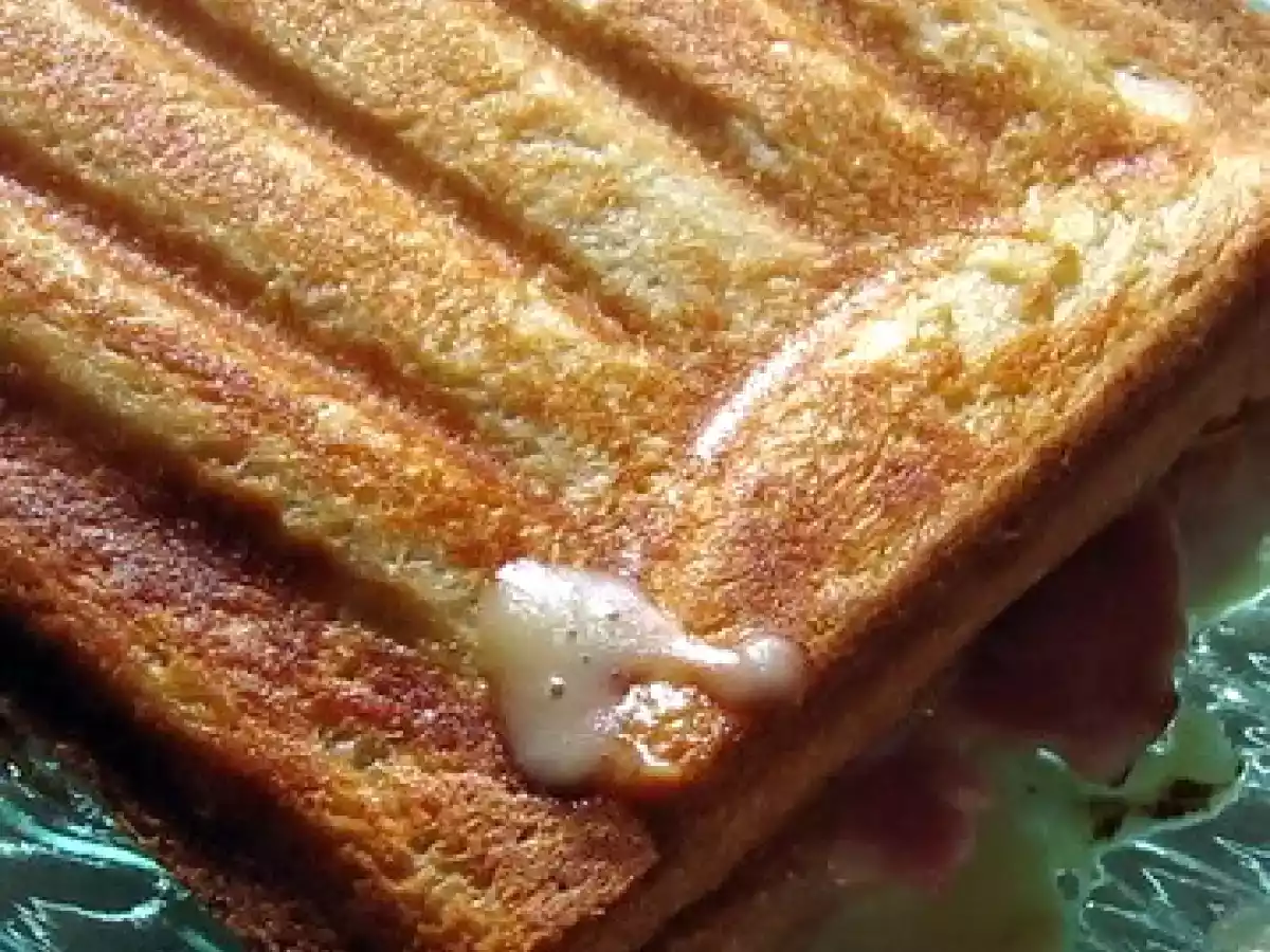 Une p'tite recette pour ce soir: croque au maroilles