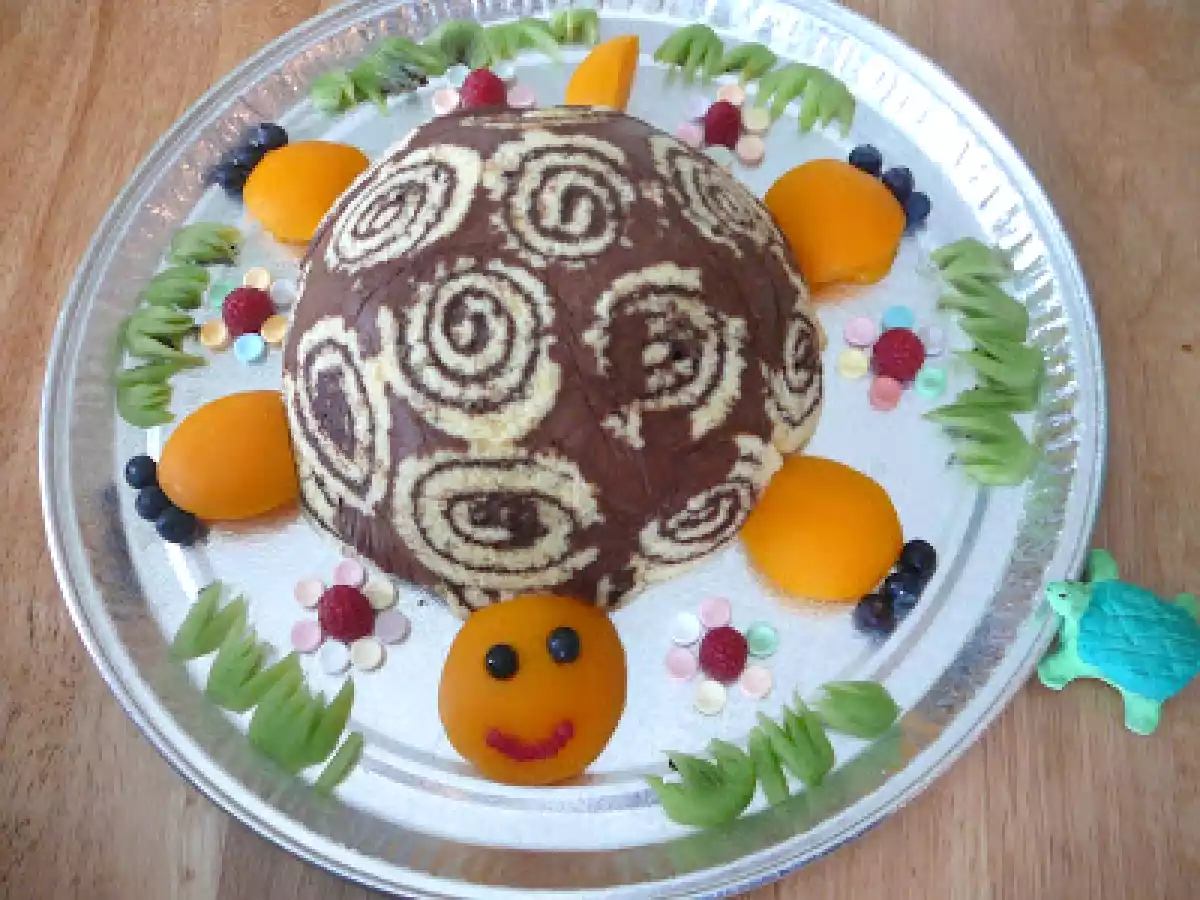 Une petite tortue-gâteau charlotte au chocolat!