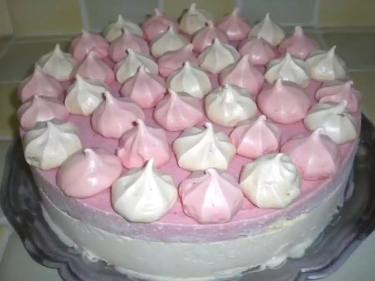 VACHERIN GLACE AU CHOCOLAT BLANC/FRAMBOISES