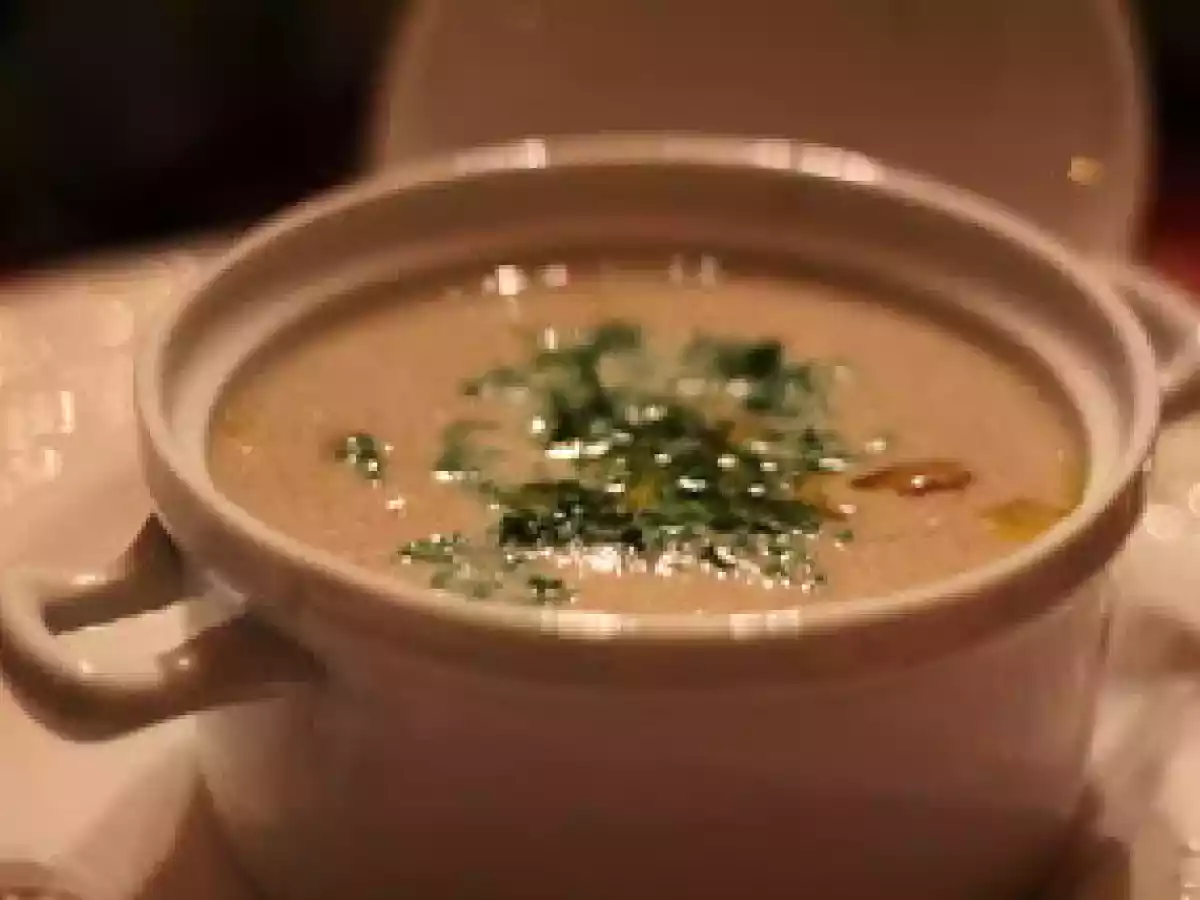 Velouté aux champignons et foie gras poêlé
