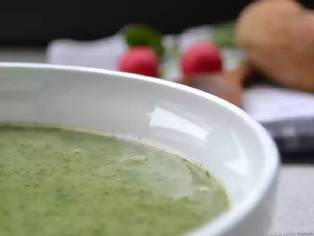 Velouté aux fanes de radis