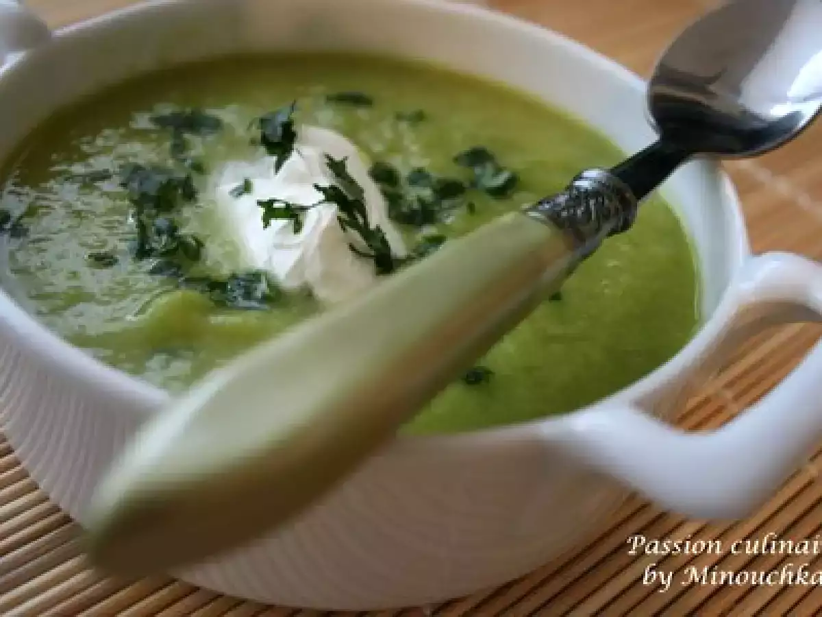 Velouté aux petits pois et poireaux à la menthe - photo 3