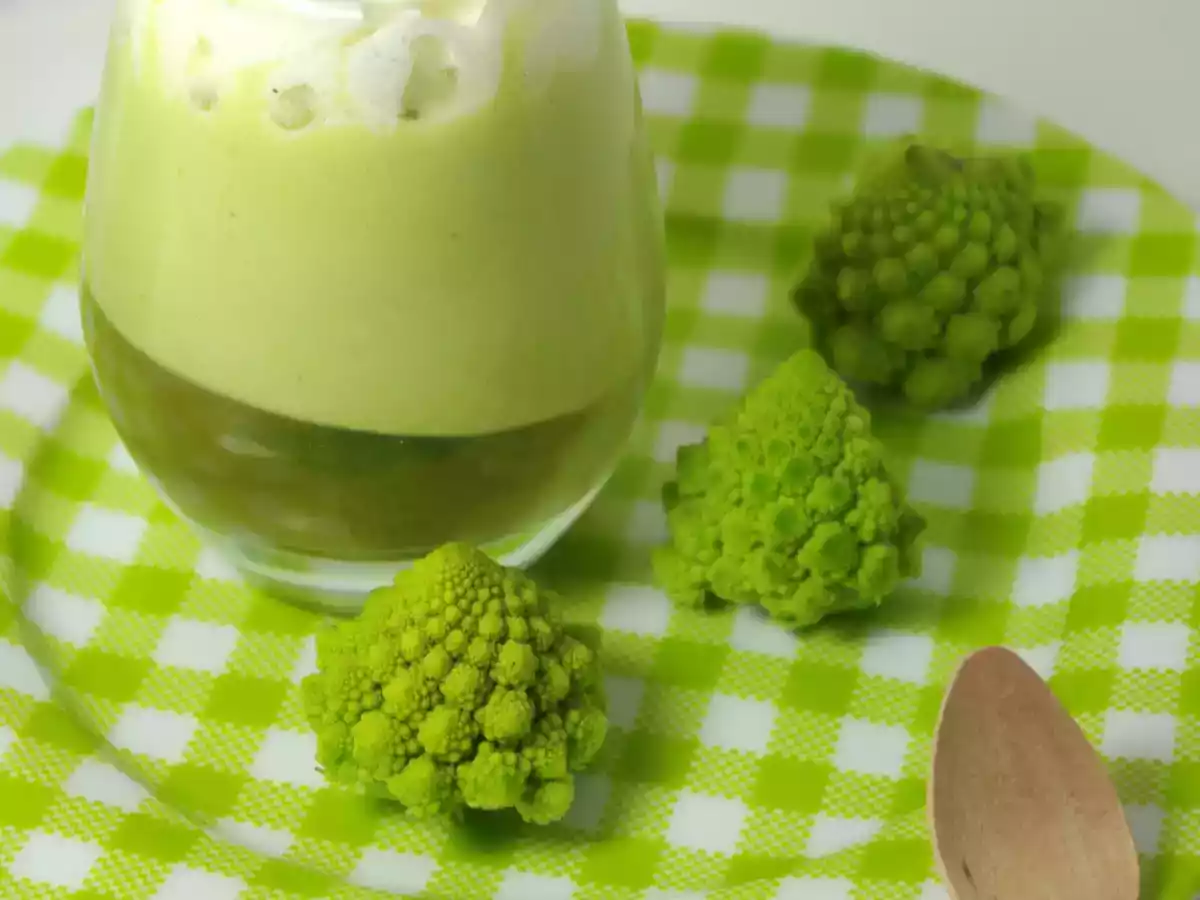 Velouté courgettes, chou romanesco, gelée de salade et chantilly au tabasco - photo 3