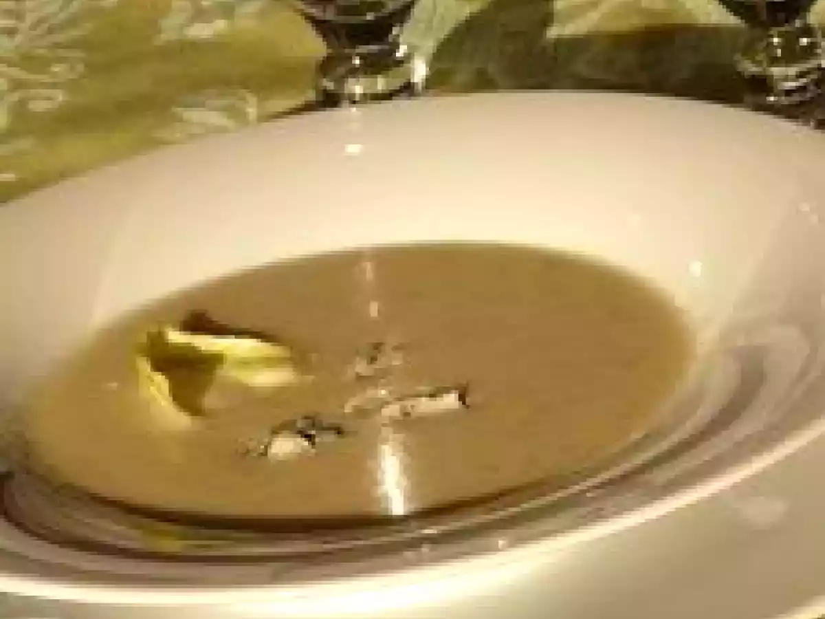 Velouté d'endives au roquefort