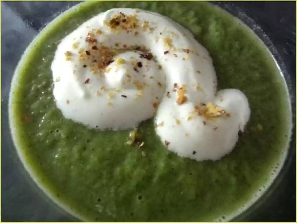 Velouté de brocoli à la pistache et sa crème de curry - photo 3